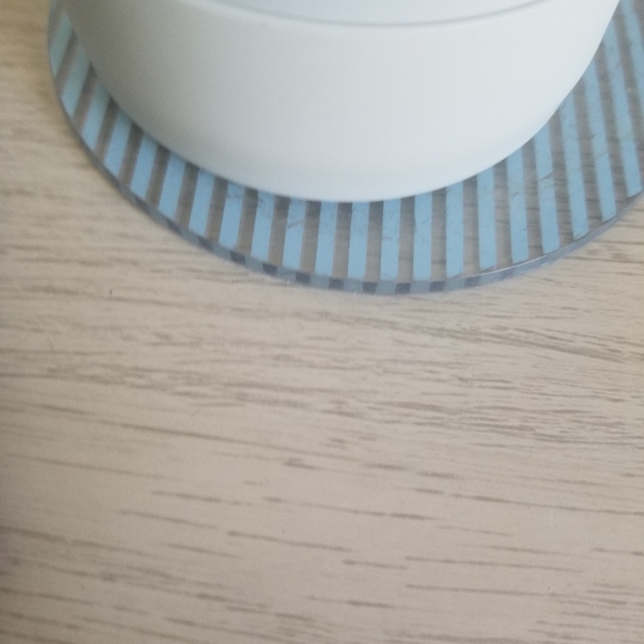 White Ceramic Bowl - Picture 1 of 16